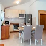 Apartment Enzzo *