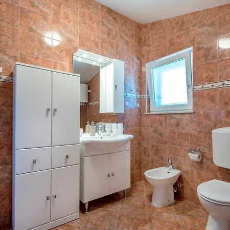 Enzzo